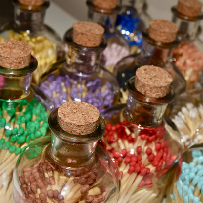 Apothecary match bottle with colourful 7.5 cm matches.