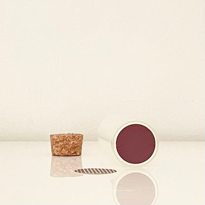 Clear glass bottle with a self adhesive striker in the choice of brown or honeycomb. 